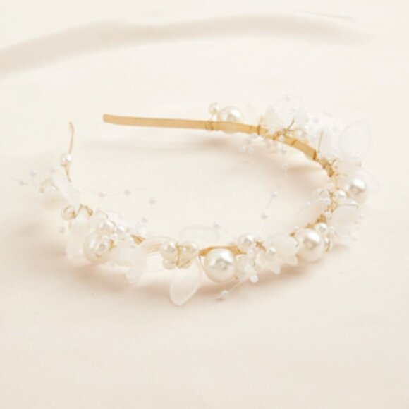 Azazie Accessories - NWT Azazie Pearl White Gold Boho Headband
